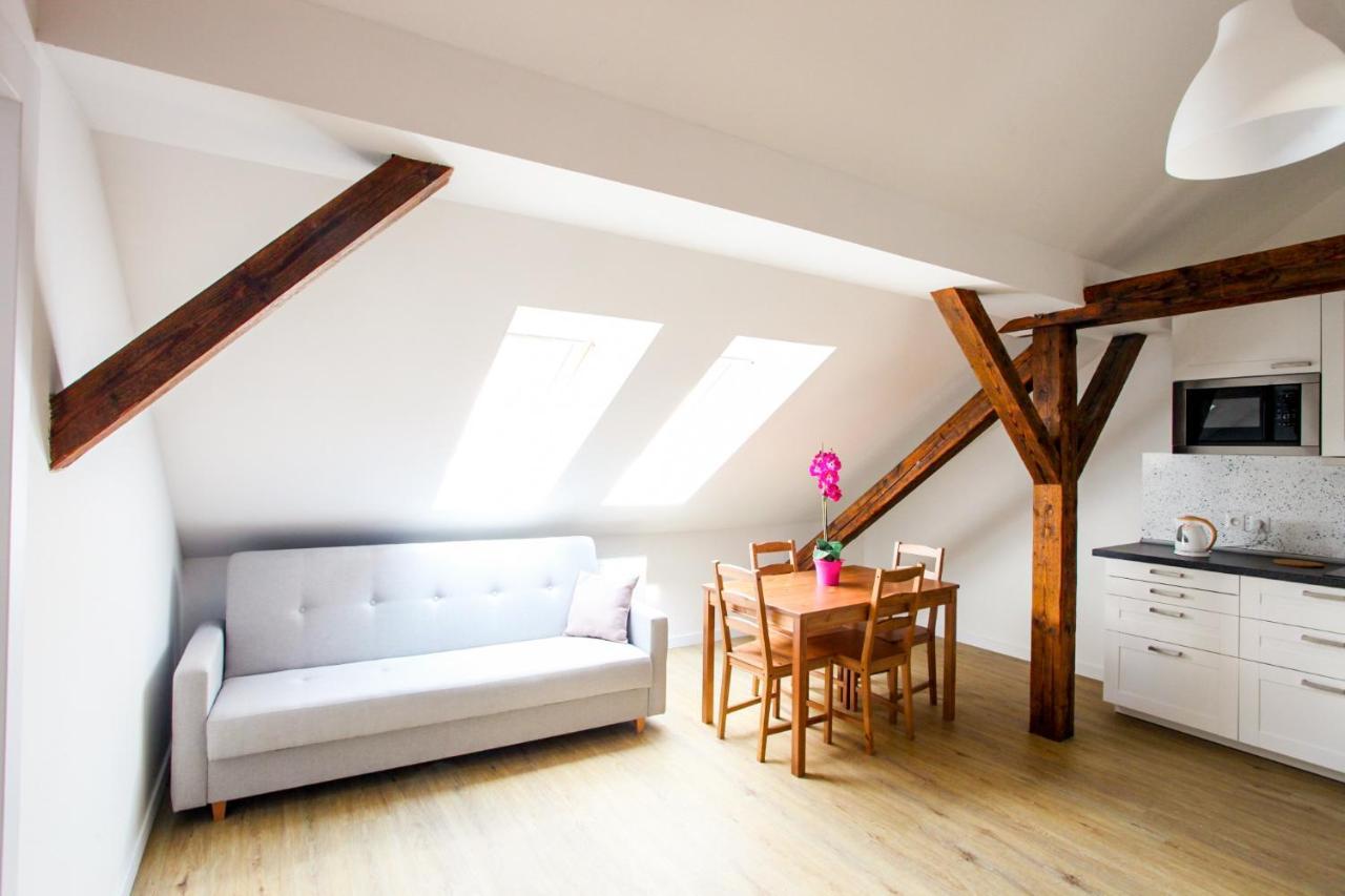 Churchill Apartments Прага Экстерьер фото