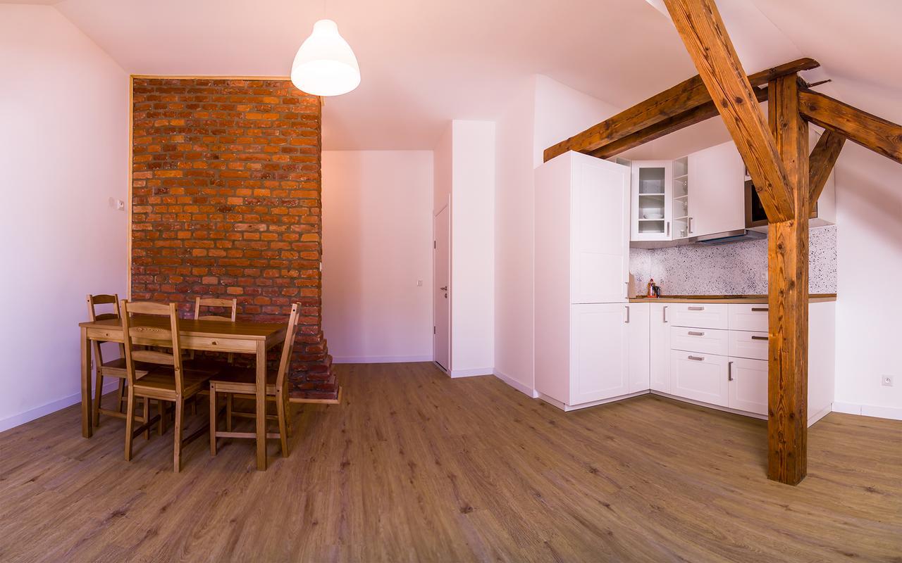 Churchill Apartments Прага Экстерьер фото