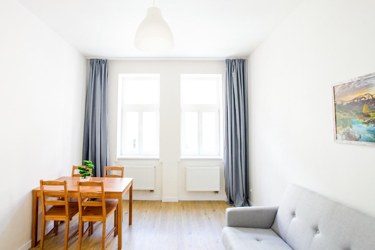 Churchill Apartments Прага Экстерьер фото