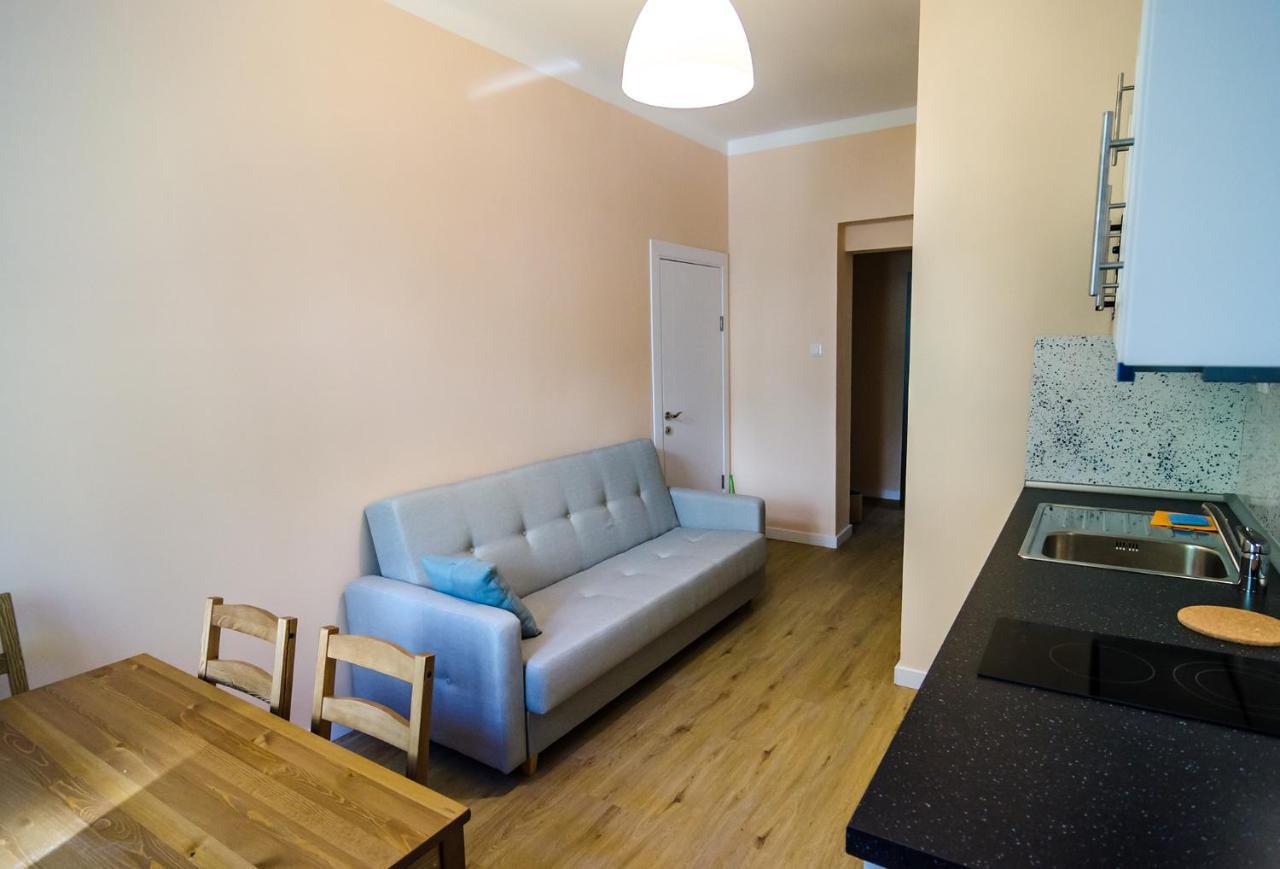 Churchill Apartments Прага Экстерьер фото