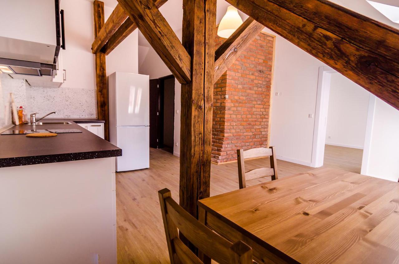 Churchill Apartments Прага Экстерьер фото